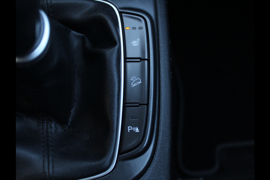 Hyundai Kona 1.0T Fashion CLIMATE | CARPLAY | CAMERA | LMV17 | PDCA | CRUISE | NAVI | STOEL/STUURVERW