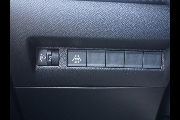 Peugeot e-208 EV Allure Première 1 fase 50 kWh 180 Camera