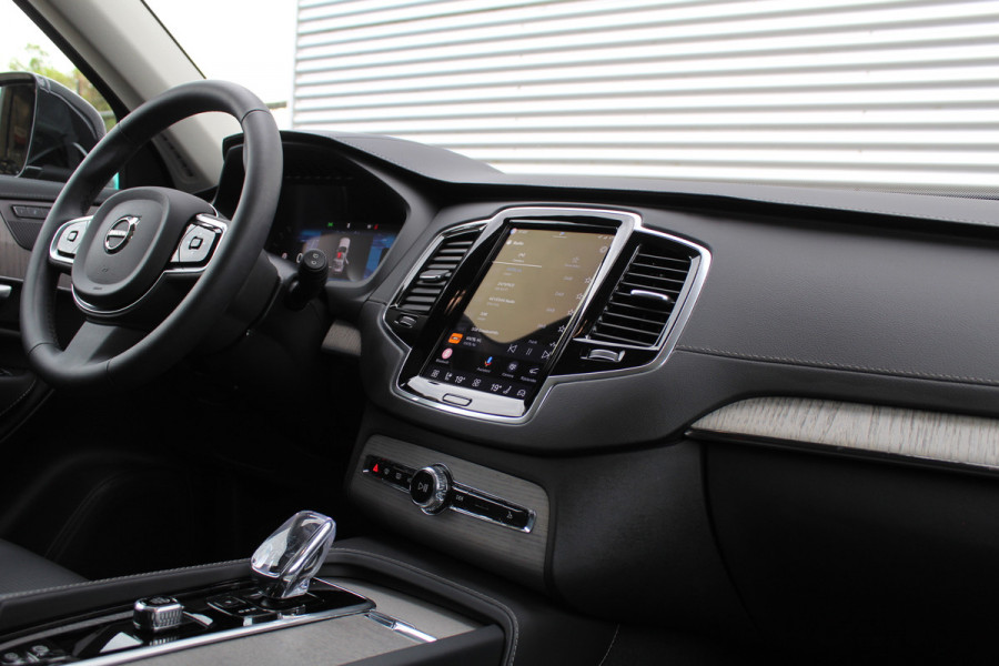 Volvo XC90 2.0 T8 AWD Plus Bright | Luchtvering | 22" | Panoramadak | Leder | BLIS