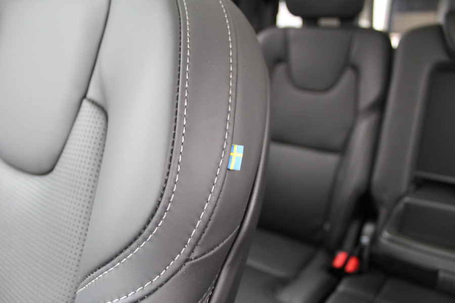Volvo XC90 2.0 T8 AWD Plus Bright | Luchtvering | 22" | Panoramadak | Leder | BLIS