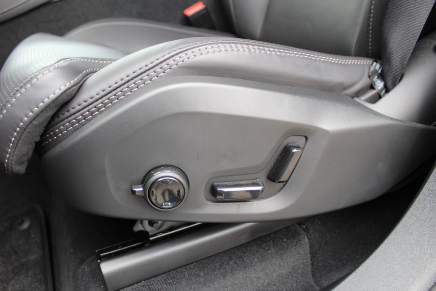 Volvo XC90 2.0 T8 AWD Plus Bright | Luchtvering | 22" | Panoramadak | Leder | BLIS