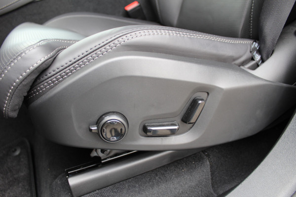 Volvo XC90 2.0 T8 AWD Plus Bright | Luchtvering | 22" | Panoramadak | Leder | BLIS