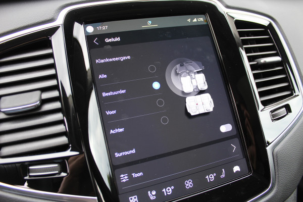 Volvo XC90 2.0 T8 AWD Plus Bright | Luchtvering | 22" | Panoramadak | Leder | BLIS