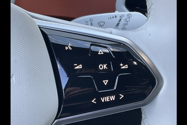 Volkswagen ID.3 First Plus 58 kWh Adap.Cruise Stoel/Stuurverw Navi Keyless 100% Elektrisch