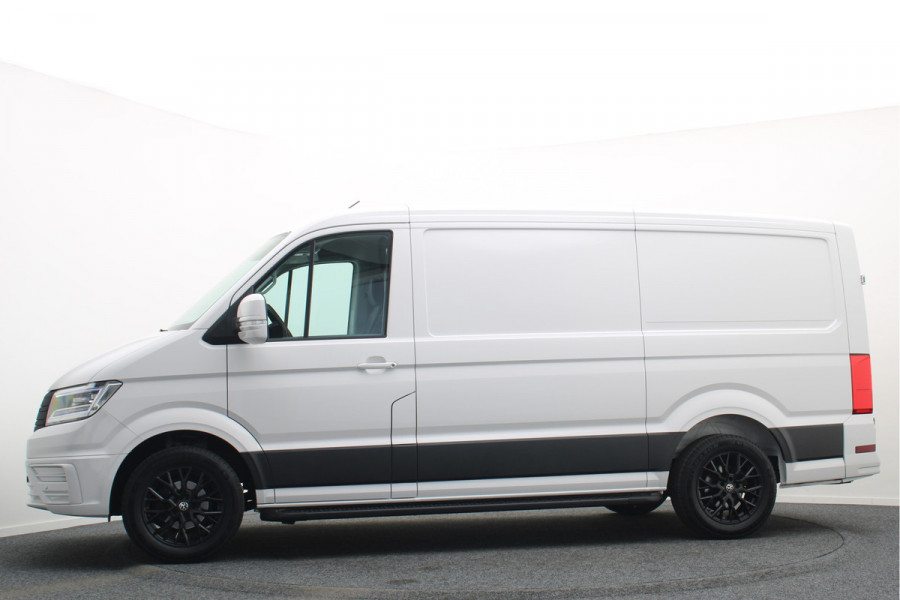 Volkswagen Crafter 35 2.0 TDI DSG 177 PK L3H2 Airco, LED, Camera, ACC, Apple Carplay, Verwarmde Stoelen, Trekhaak
