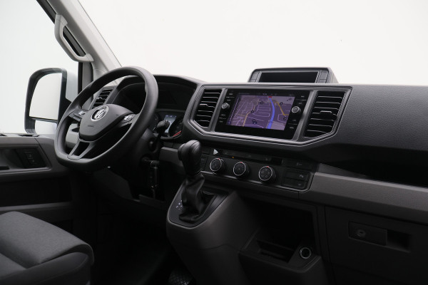 Volkswagen Crafter 35 2.0 TDI DSG 177 PK L3H2 Airco, LED, Camera, ACC, Apple Carplay, Verwarmde Stoelen, Trekhaak