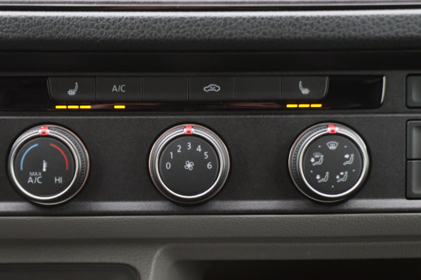 Volkswagen Crafter 35 2.0 TDI DSG 177 PK L3H2 Airco, LED, Camera, ACC, Apple Carplay, Verwarmde Stoelen, Trekhaak