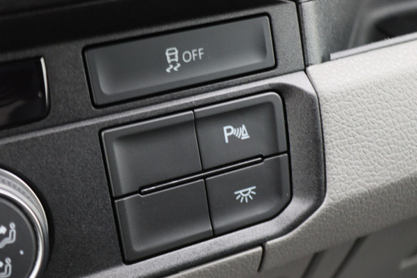 Volkswagen Crafter 35 2.0 TDI DSG 177 PK L3H2 Airco, LED, Camera, ACC, Apple Carplay, Verwarmde Stoelen, Trekhaak