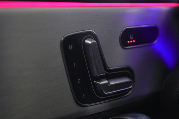 Mercedes-Benz A-Klasse AMG 35 4MATIC PANO/CARPLAY/MEMORYST/SFEER/VOL
