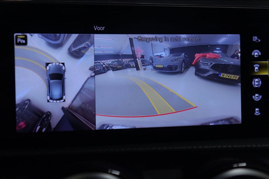 Mercedes-Benz A-Klasse AMG 35 4MATIC PANO/CARPLAY/MEMORYST/SFEER/VOL