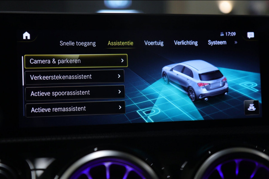 Mercedes-Benz A-Klasse AMG 35 4MATIC PANO/CARPLAY/MEMORYST/SFEER/VOL