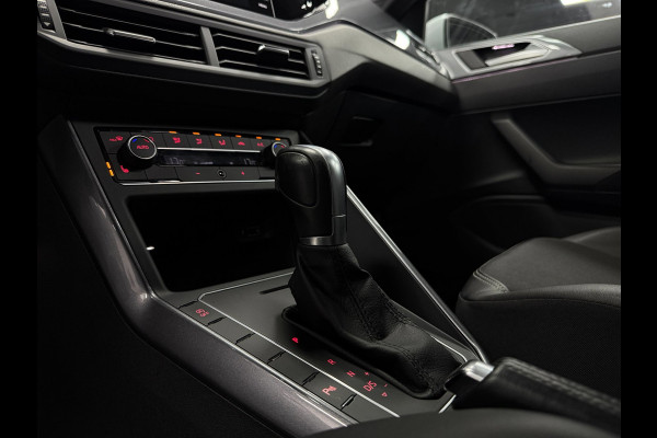 Volkswagen Polo 1.0 TSI R-LINE | LED| Beats | Camera |Pano