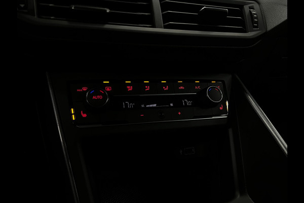 Volkswagen Polo 1.0 TSI R-LINE | LED| Beats | Camera |Pano