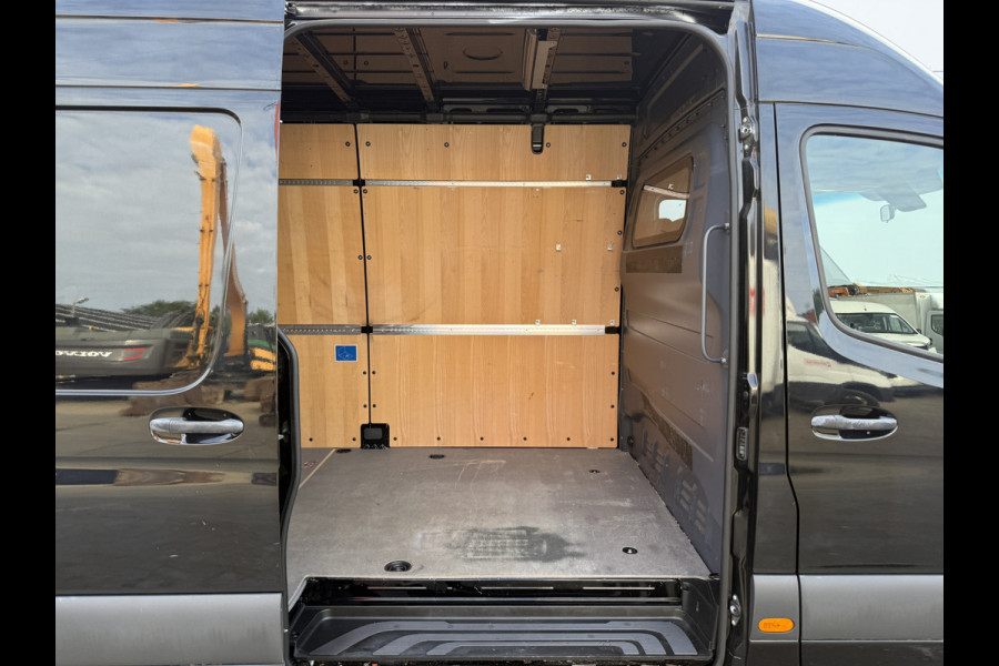 Mercedes-Benz Sprinter 317 1.9 CDI Automaat L3H2 Climate Control Cruise Control Navigatie Camera Carplay
