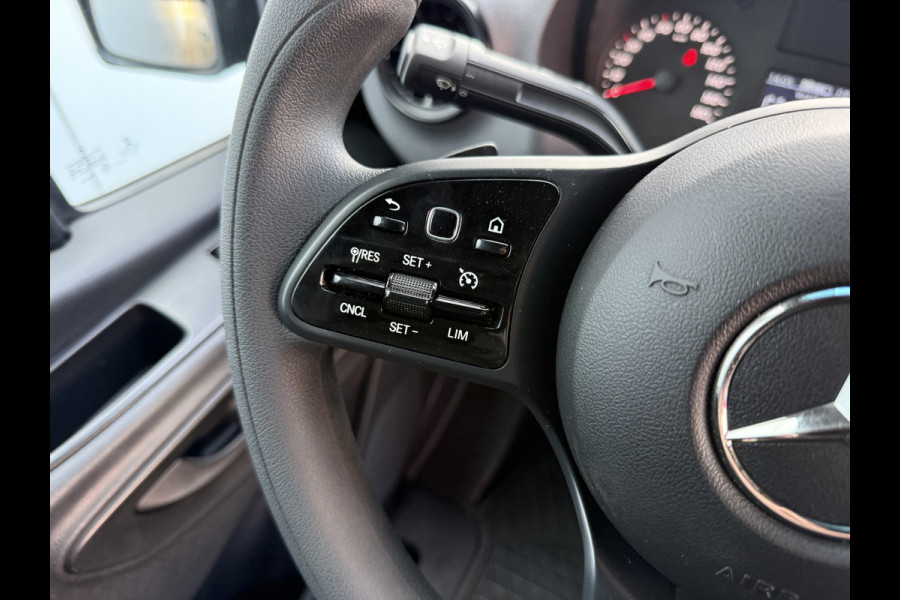 Mercedes-Benz Sprinter 317 1.9 CDI Automaat L3H2 Climate Control Cruise Control Navigatie Camera Carplay