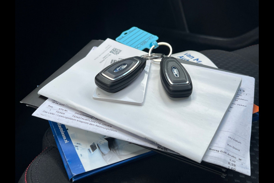Ford FOCUS Wagon BWJ 2021 | 1.5TDCI 120PK ST Line X Business | WINTERPAKKET | FULL LED | CAMERA A | CARPLAY | SPORTSTOELEN | CLIMA | NAVI |