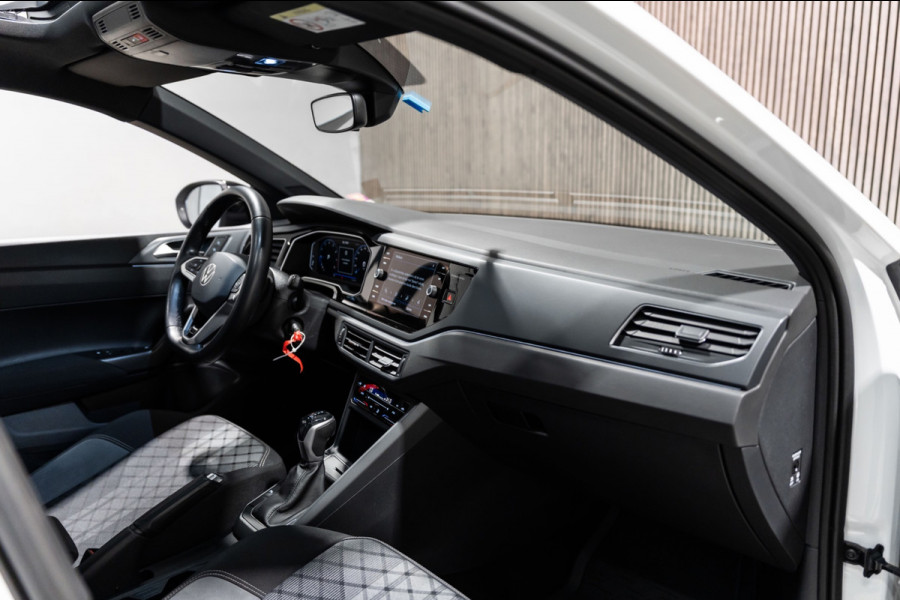 Volkswagen Taigo 1.0 TSI R-Line DSG PANO IQ