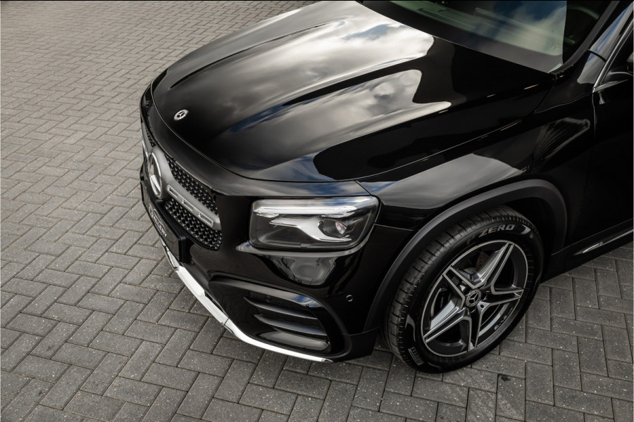 Mercedes-Benz Glb 180 Business Solution AMG 7p. - Panorama | Memory | Carbon | Alcatanra | Stoelverwarming