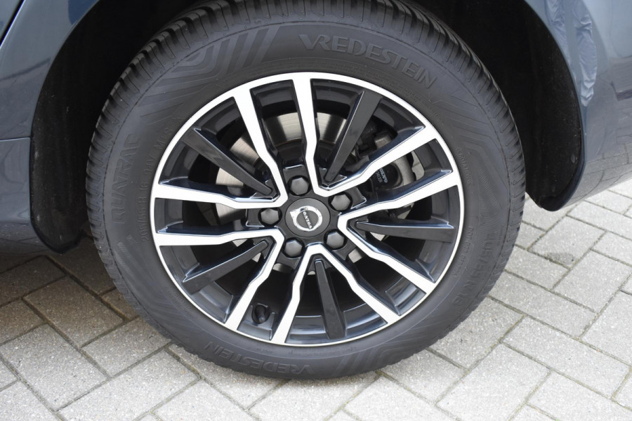 Volvo V40 T2 122PK Automaat Inscription / Navigatie / Stoelverwarming / Achteruitrijcamera / LED koplampen / Parkeersensoren / Cruise Control