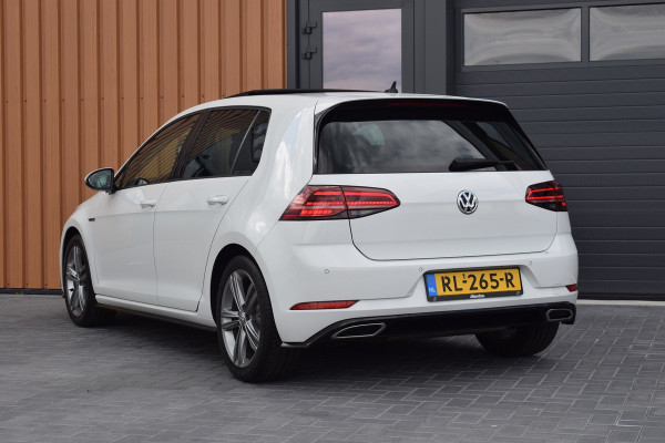 Volkswagen Golf 1.5 TSI 150pk DSG R-line | Pano | Virtual | LED | Dynaudio