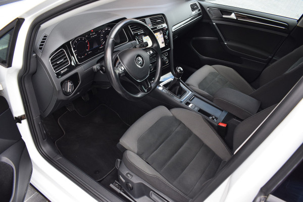Volkswagen Golf 1.5 TSI 150pk DSG R-line | Pano | Virtual | LED | Dynaudio