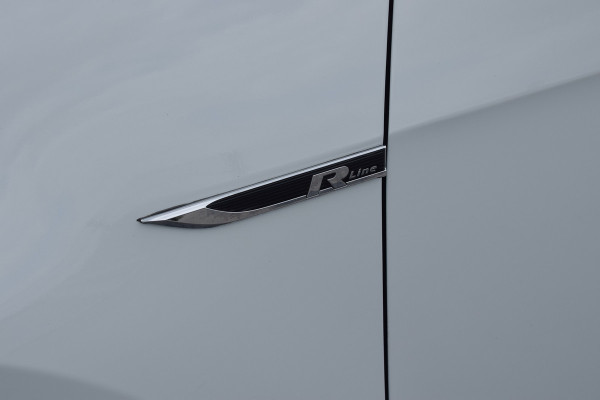 Volkswagen Golf 1.5 TSI 150pk DSG R-line | Pano | Virtual | LED | Dynaudio