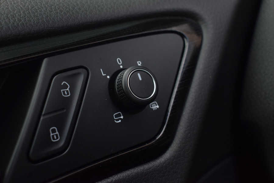 Volkswagen Golf 1.5 TSI 150pk DSG R-line | Pano | Virtual | LED | Dynaudio