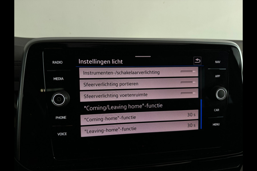 Volkswagen T-Roc 2.0 TSI 4Motion R-Line Business+ Pano|Keyless