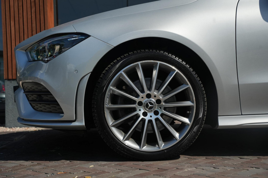 Mercedes-Benz CLA-Klasse Shooting Brake 250 e Premium Plus AMG Panoramadak Widescreen Camera LED