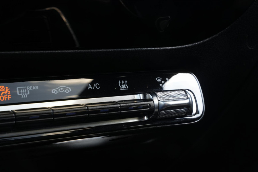 Mercedes-Benz CLA-Klasse Shooting Brake 250 e Premium Plus AMG Panoramadak Widescreen Camera LED
