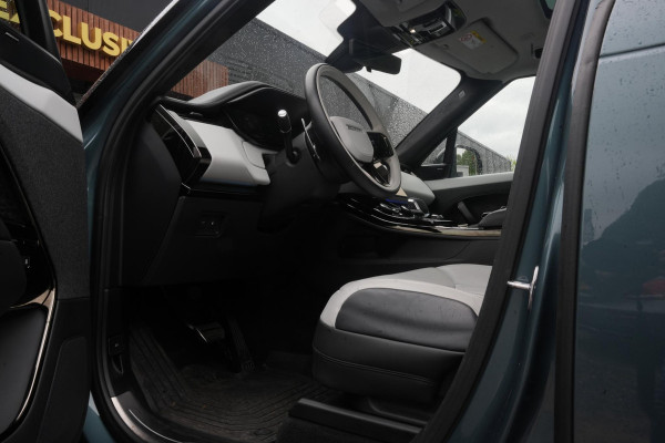Land Rover Range Rover Sport 3.0 P510e First Edition Panoramadak Massage Meridian HeadUp Ambient 22''LM