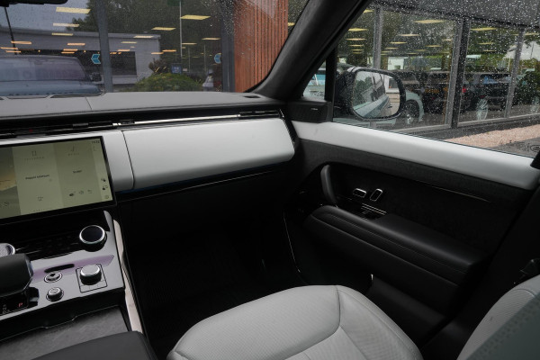 Land Rover Range Rover Sport 3.0 P510e First Edition Panoramadak Massage Meridian HeadUp Ambient 22''LM