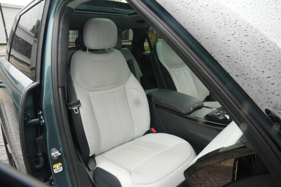 Land Rover Range Rover Sport 3.0 P510e First Edition Panoramadak Massage Meridian HeadUp Ambient 22''LM