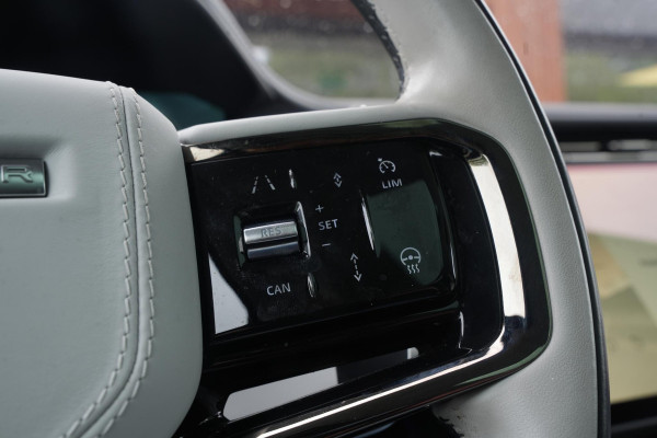 Land Rover Range Rover Sport 3.0 P510e First Edition Panoramadak Massage Meridian HeadUp Ambient 22''LM