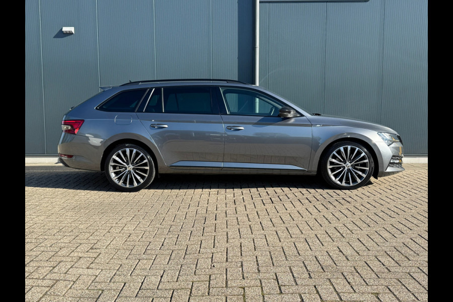 Škoda Superb Combi 1.5 TSI ACT * Sideassistent * Memory * Trekhaak * Achterbank verwarmd *