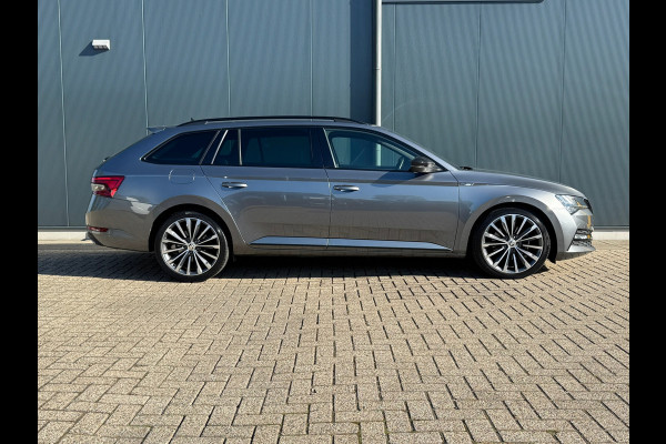 Škoda Superb Combi 1.5 TSI ACT * Sideassistent * Memory * Trekhaak * Achterbank verwarmd *