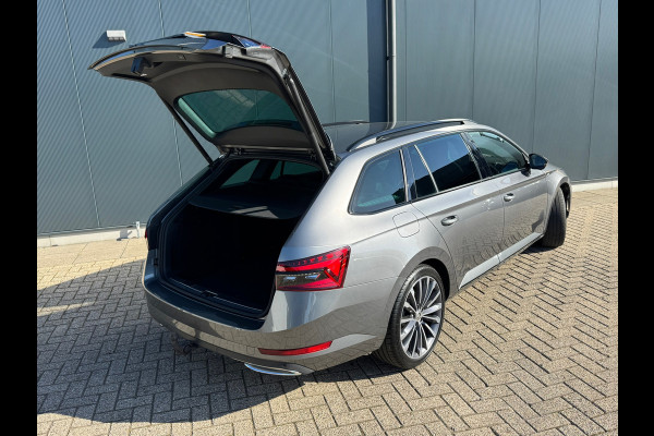 Škoda Superb Combi 1.5 TSI ACT * Sideassistent * Memory * Trekhaak * Achterbank verwarmd *