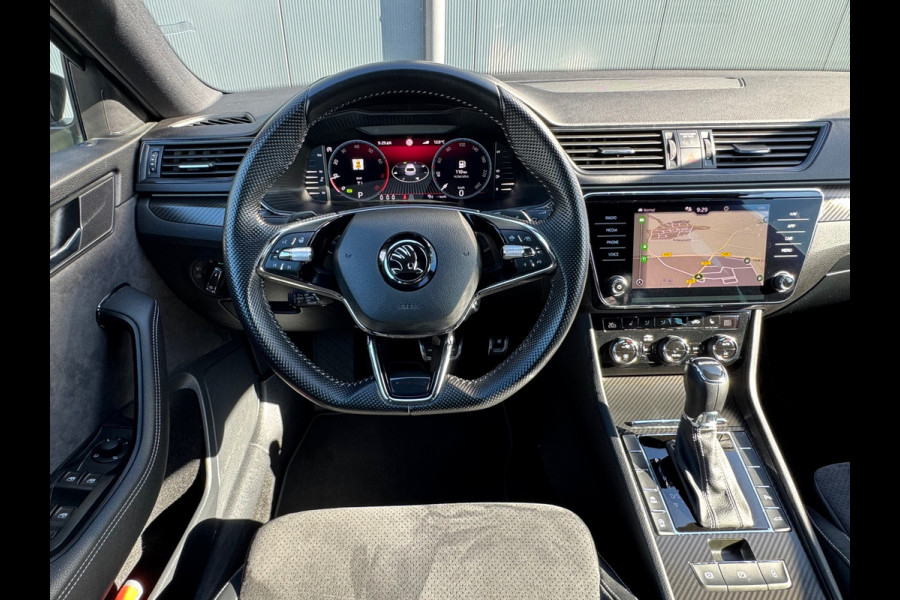 Škoda Superb Combi 1.5 TSI ACT * Sideassistent * Memory * Trekhaak * Achterbank verwarmd *