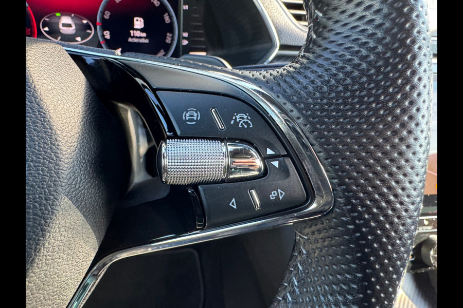 Škoda Superb Combi 1.5 TSI ACT * Sideassistent * Memory * Trekhaak * Achterbank verwarmd *
