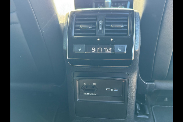 Škoda Superb Combi 1.5 TSI ACT * Sideassistent * Memory * Trekhaak * Achterbank verwarmd *