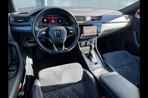 Škoda Superb Combi 1.5 TSI ACT * Sideassistent * Memory * Trekhaak * Achterbank verwarmd *