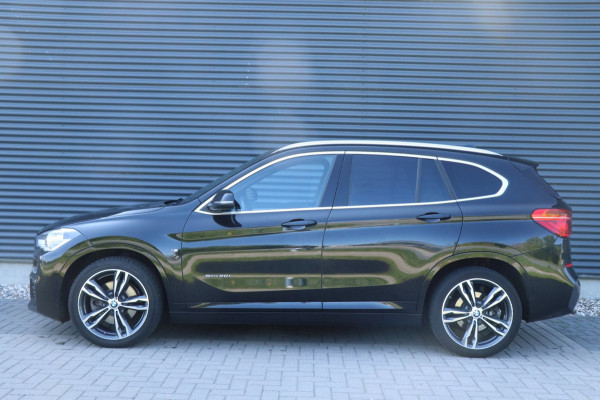 BMW X1 SDrive20i High Executive | M-Pakket