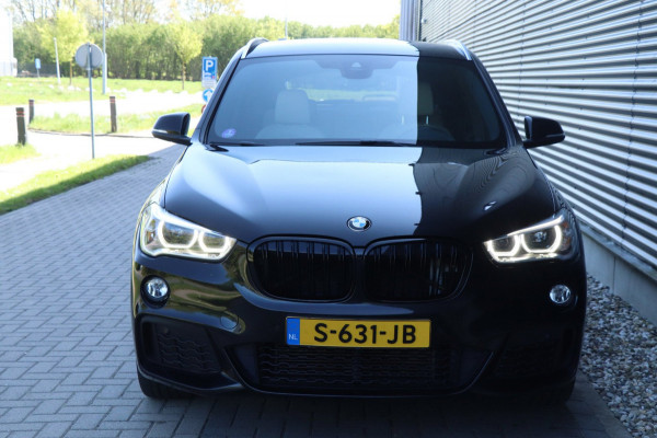 BMW X1 SDrive20i High Executive | M-Pakket