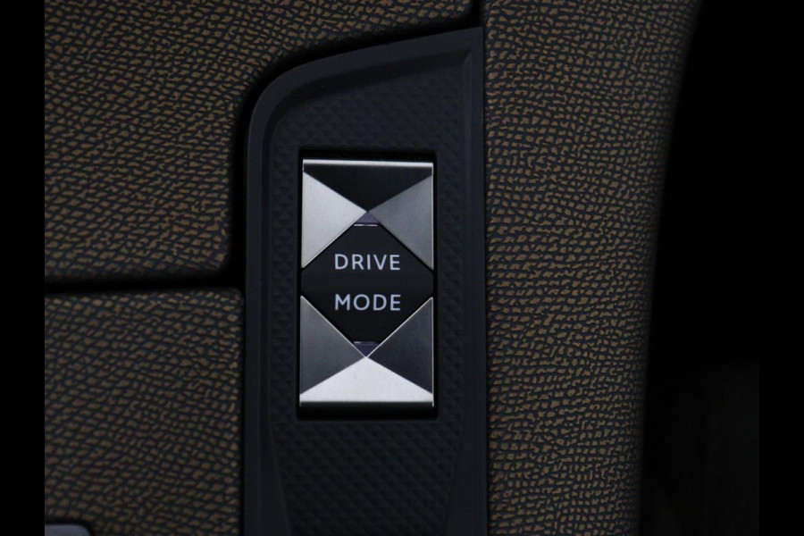 DS 7 Crossback E-Tense Be Chic | SOH 98% | Camera | Bi-Xenon | Carplay | Navigatie | 19'' | Digital Cockpit | Climate control | Parkeerhulp | Cruise control | PHEV | Plug In