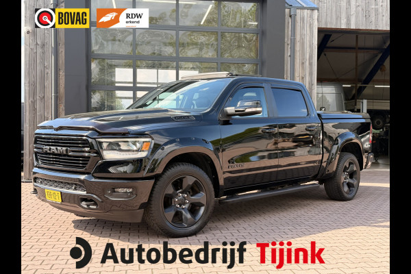 Dodge Ram 1500 5.7 V8 4x4 Crew Cab Big Horn | Pano | Trekhaak | Leder | App-connect | Keyless | Camera | Sidesteps | Navi | Stoelverwarming | Black Pack |
