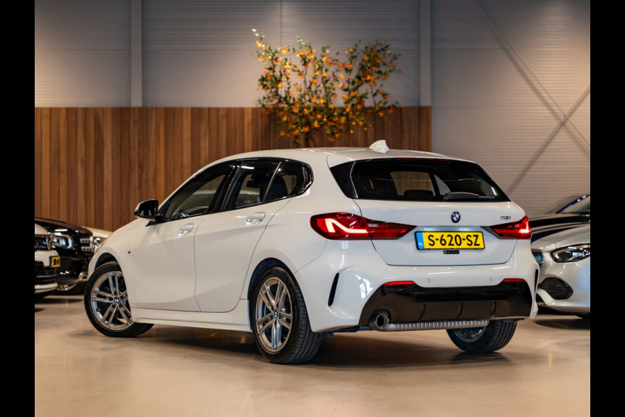 BMW 1-serie 118i M Sport High Executive, Apple Carplay, Digi Dash, Voll Led, Navi, Cruise, Amiënte Light, PDC, Volledig Onderhoud