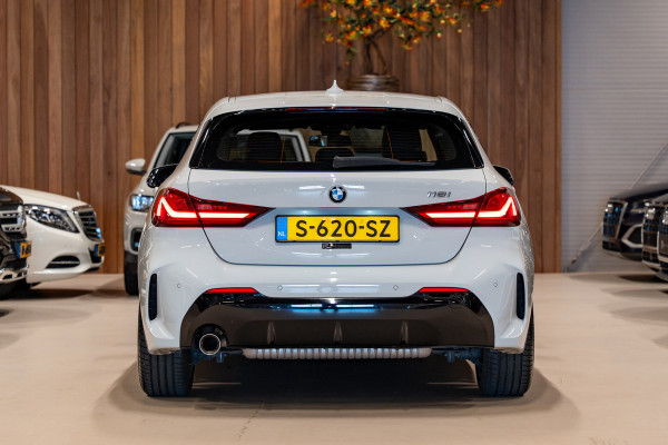BMW 1-serie 118i M Sport High Executive, Apple Carplay, Digi Dash, Voll Led, Navi, Cruise, Amiënte Light, PDC, Volledig Onderhoud