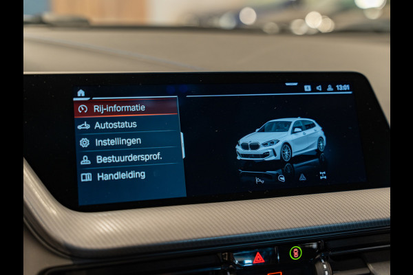 BMW 1-serie 118i M Sport High Executive, Apple Carplay, Digi Dash, Voll Led, Navi, Cruise, Amiënte Light, PDC, Volledig Onderhoud
