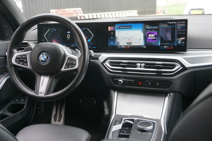 BMW 3 Serie Touring 320e LCI M-Sport Pro | ADAPTIVE LED | ACC | HEAD-UP | STOELVERW. | CAMERA |