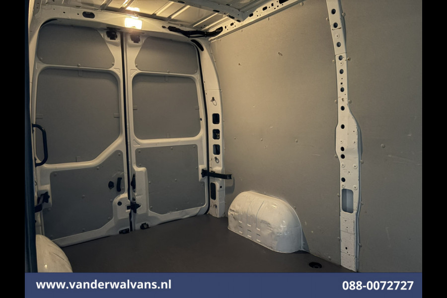 Opel Movano 2.3 Turbo 150pk L2H2 Euro6 Airco | Leder | 2500kg Trekhaak | Navigatie | Camera cruisecontrol, parkeersensoren, LED, bijrijdersbank